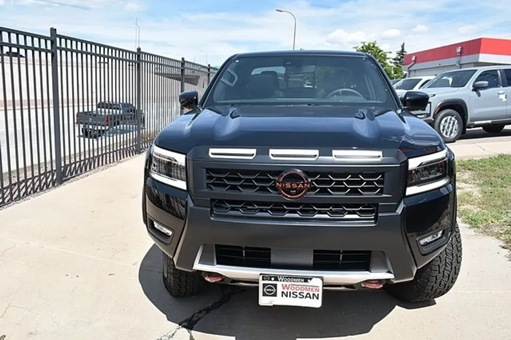 2025 Nissan Frontier PRO-4X photo 1