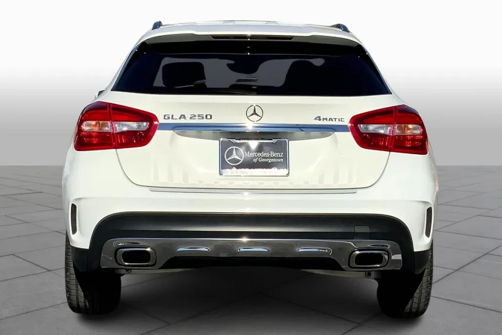 2020 Mercedes Benz GLA 250 4MATIC photo 1