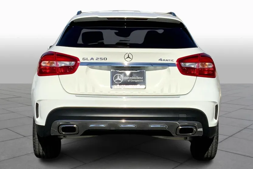 2020 Mercedes Benz GLA 250 4MATIC photo 1