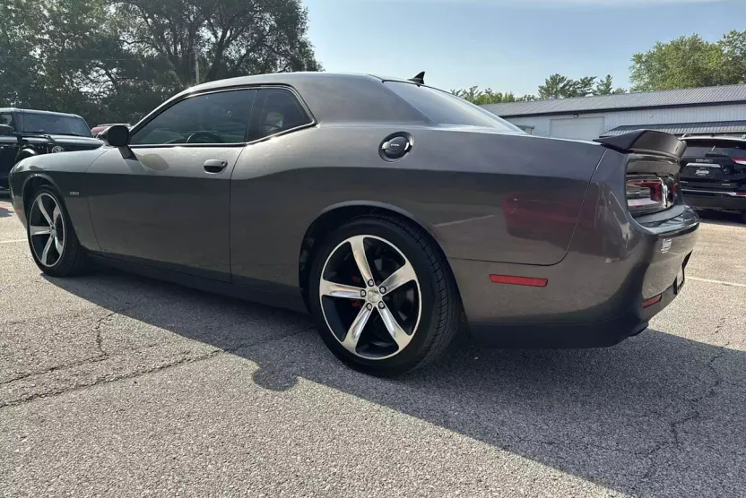 2015 Dodge Challenger R/T Plus Shaker photo 1