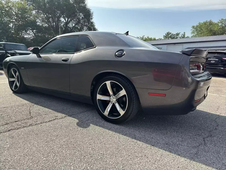 2015 Dodge Challenger R/T Plus Shaker photo 1