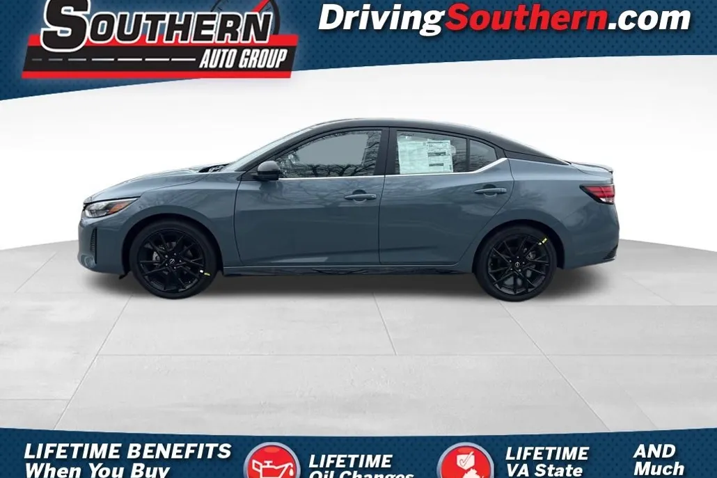 2025 Nissan Sentra SR photo 1