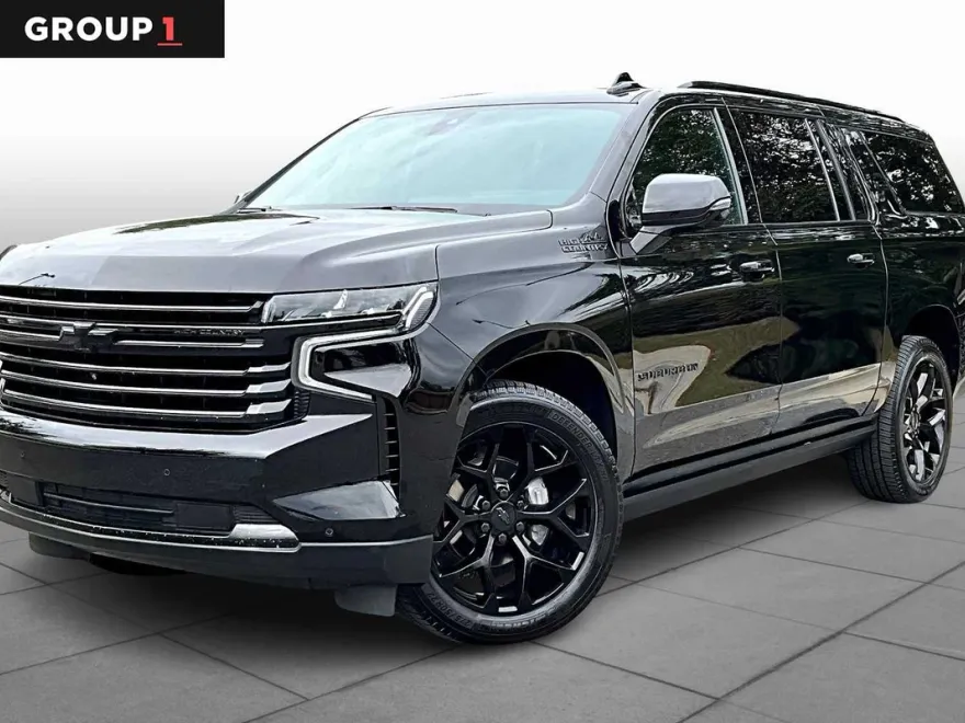 2021 Chevrolet Suburban High Country photo 1