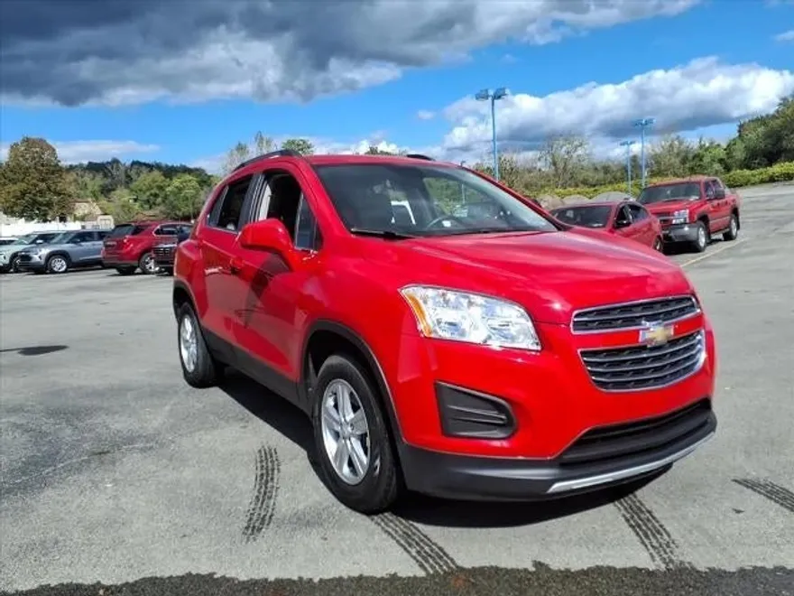 2016 Chevrolet Trax LT photo 1