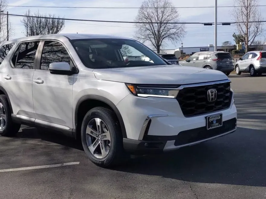 2025 Honda Pilot EX-L photo 1