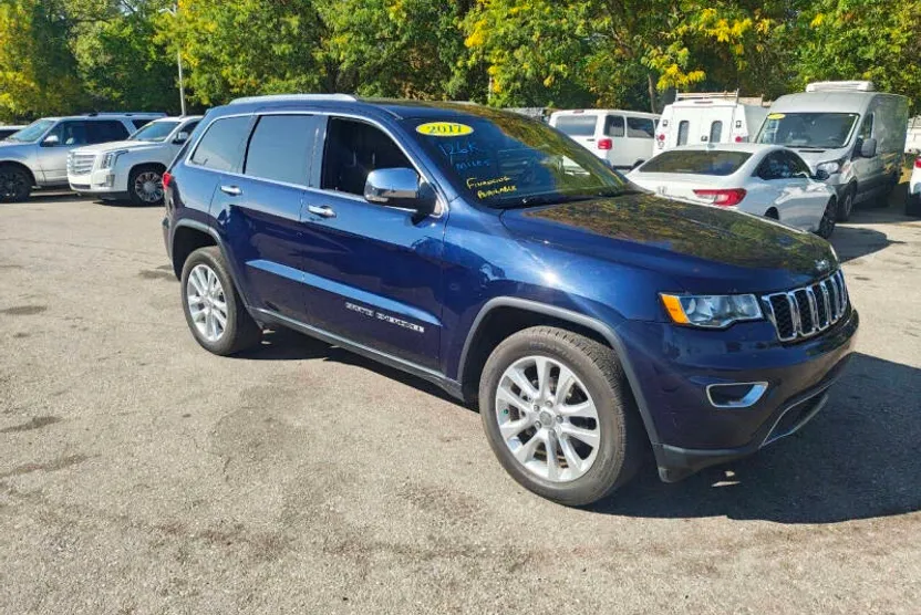 2017 Jeep Grand Cherokee Limited photo 1