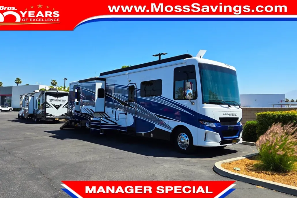2023 Freightliner MC Front Engine Motor Home Chassis photo 1
