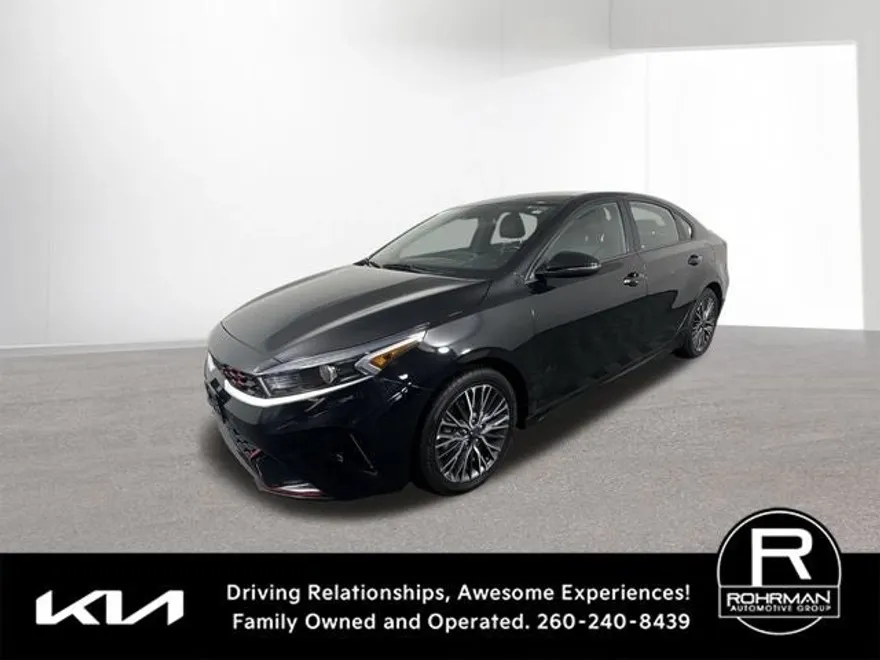 2023 Kia Forte GT-Line photo 1