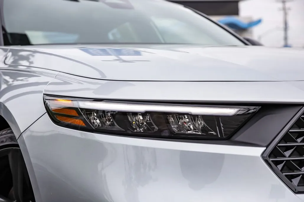2025 Honda Accord Hybrid Sport-L photo 1