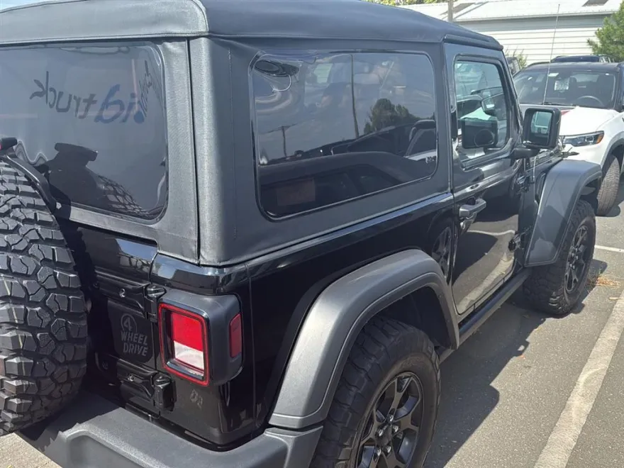2022 Jeep Wrangler Willys Sport photo 1