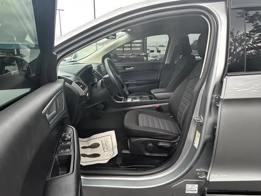 2023 Ford Edge SE photo 22