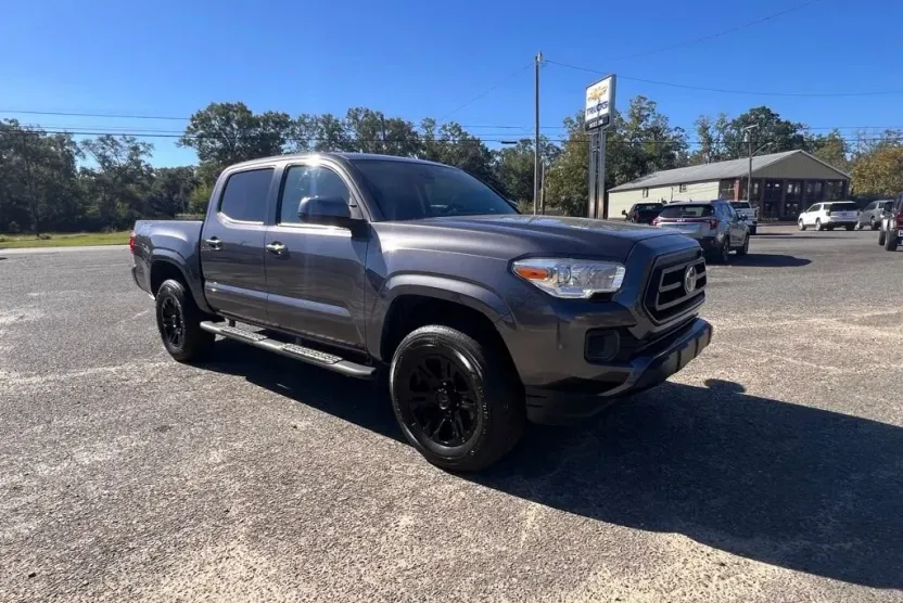 2021 Toyota Tacoma SR5 photo 1
