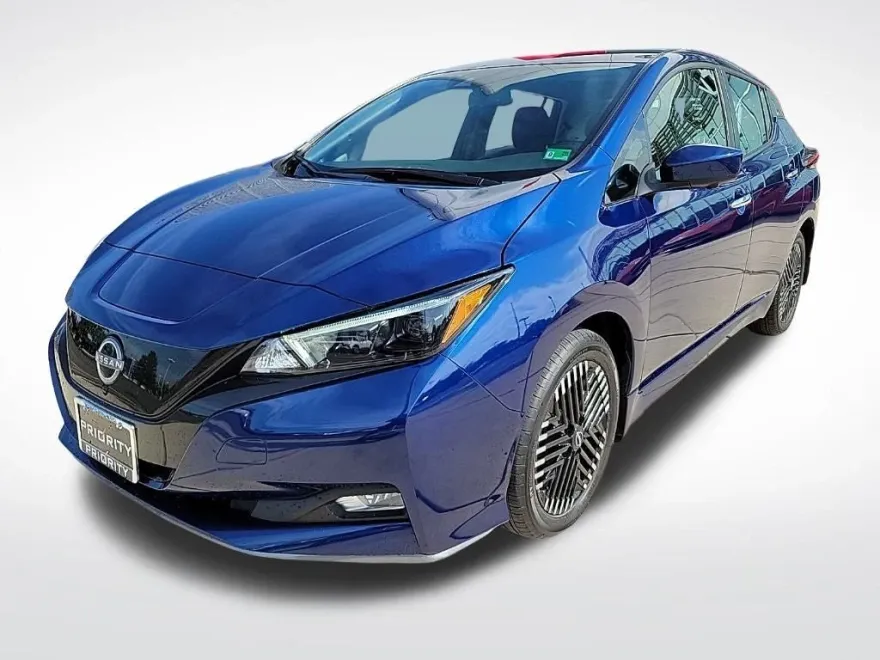 2023 Nissan Leaf SV Plus photo 1