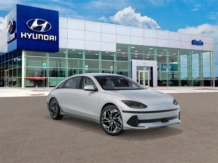 2025 Hyundai Ioniq 6 SEL photo 1