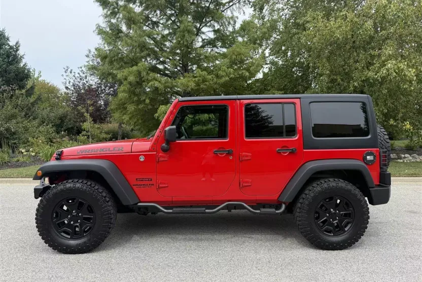 2017 Jeep Wrangler Unlimited Sport S photo 1