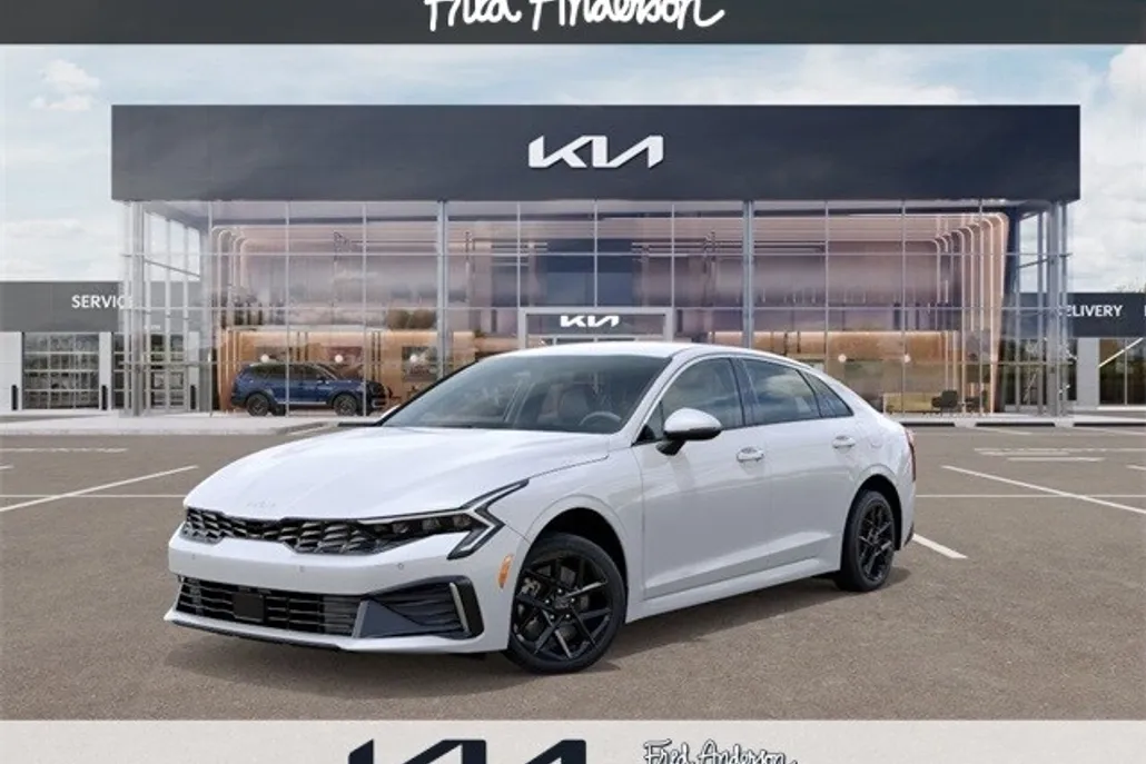 2025 Kia K5 LXS photo 1