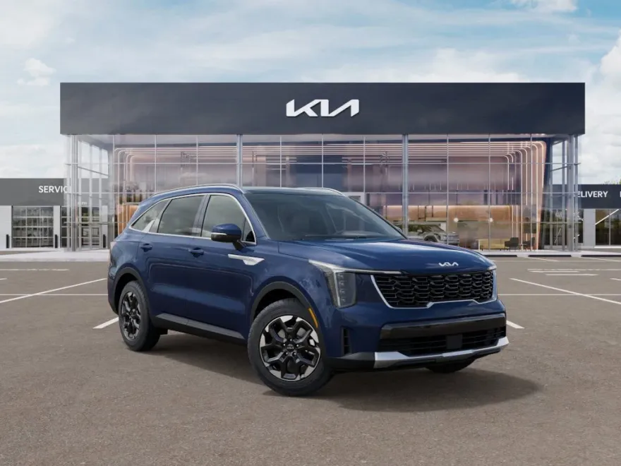 2025 Kia Sorento S photo 1