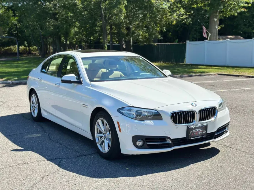 2015 Bmw 528i xDrive Sedan photo 1