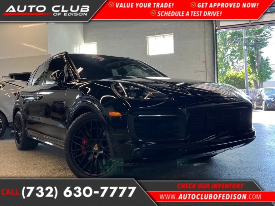 2021 Porsche Cayenne GTS photo 1
