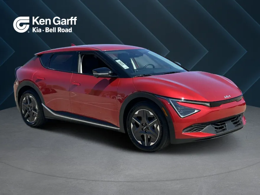 2025 Kia EV6 Light photo 1