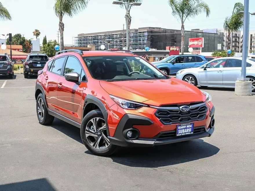 2025 Subaru Crosstrek Premium photo 1