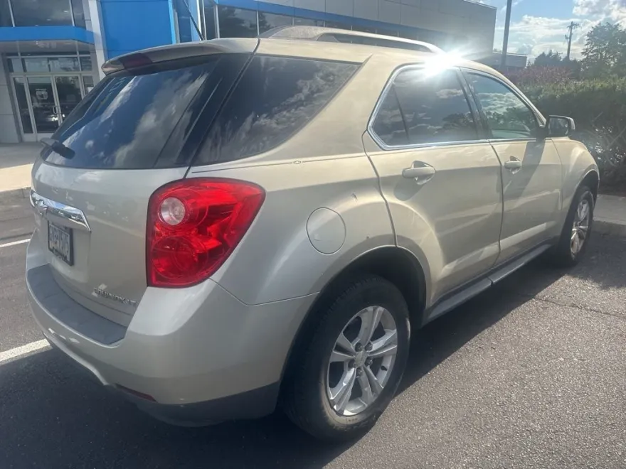 2015 Chevrolet Equinox LT photo 1