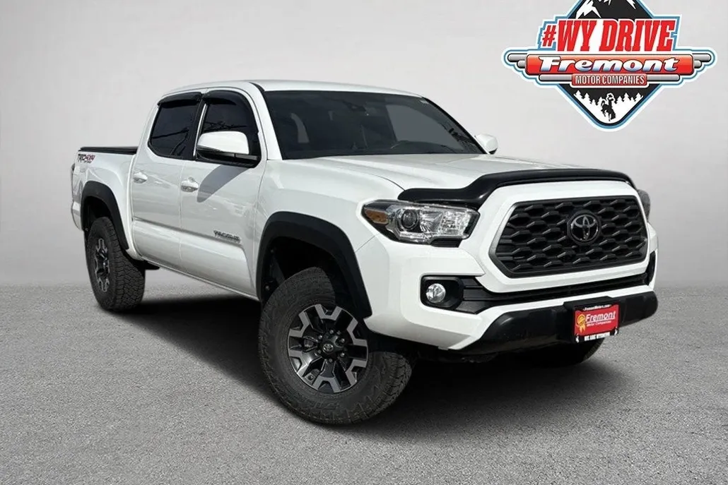 2021 Toyota Tacoma TRD Off-Road V6 photo 1
