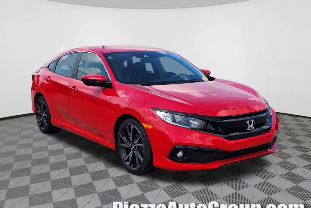 2019 Honda Civic Sport photo 1