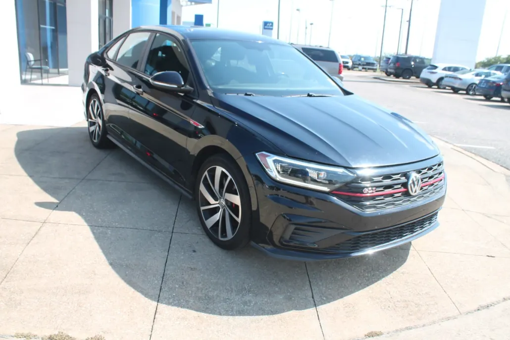 2019 Volkswagen Jetta GLI 2.0T photo 1