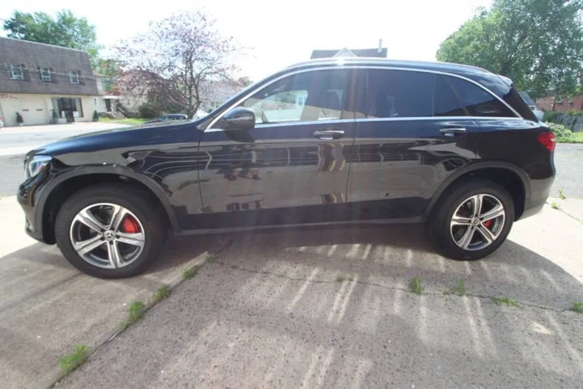 2019 Mercedes Benz GLC 300 4MATIC photo 1