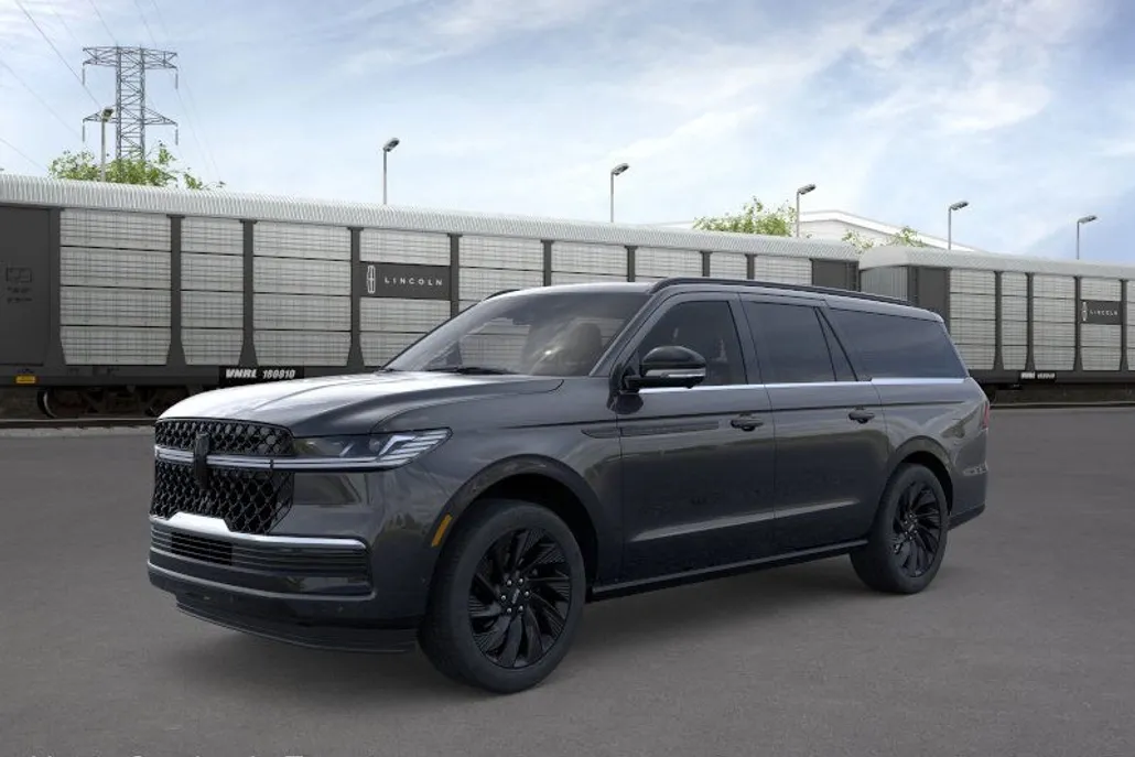 2025 Lincoln Navigator L Reserve photo 1