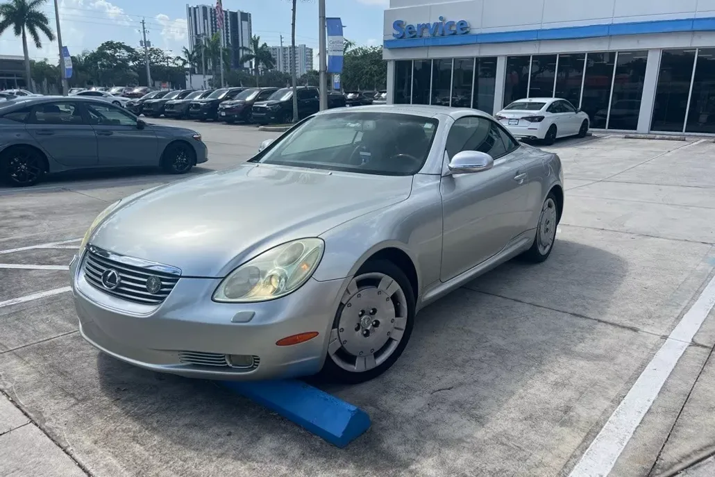 2004 Lexus SC 430 Base photo 1