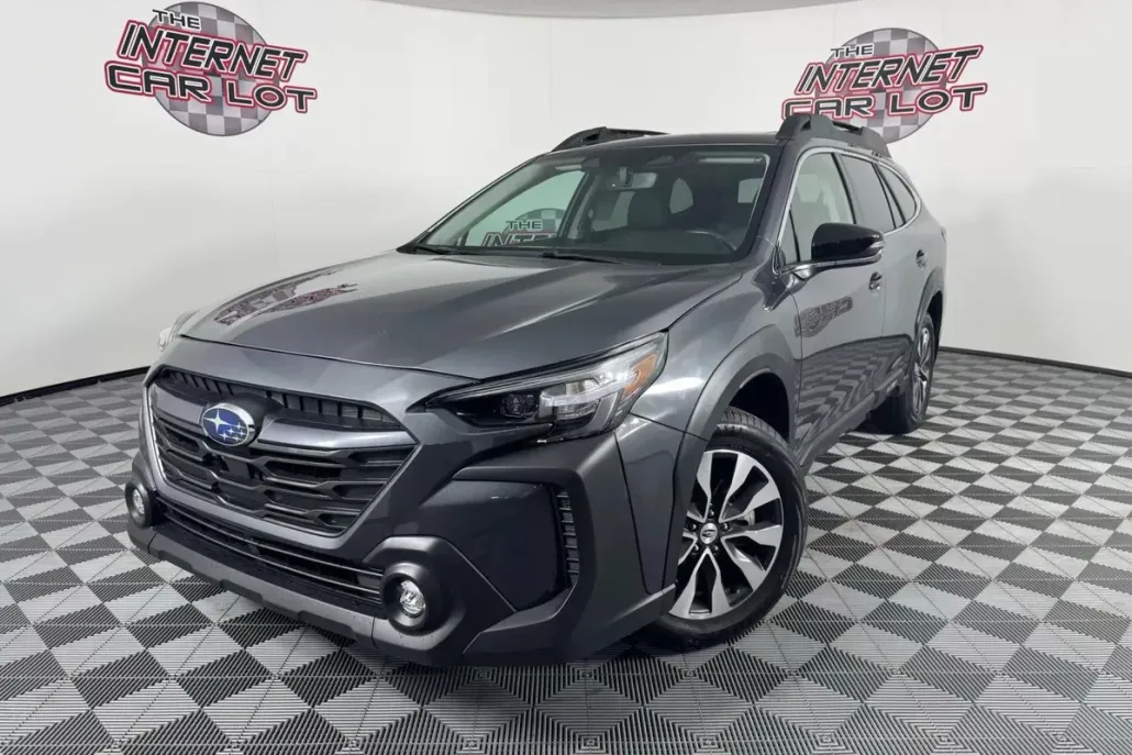 2023 Subaru Outback Limited XT photo 1