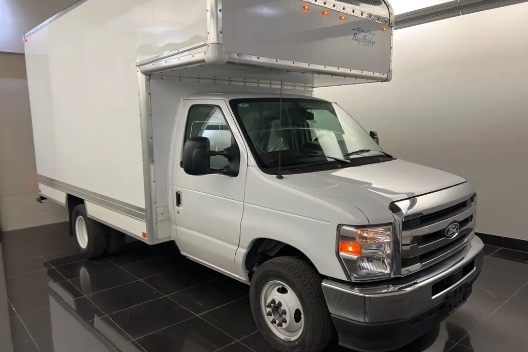 2026 Ford E-350 Base photo 1