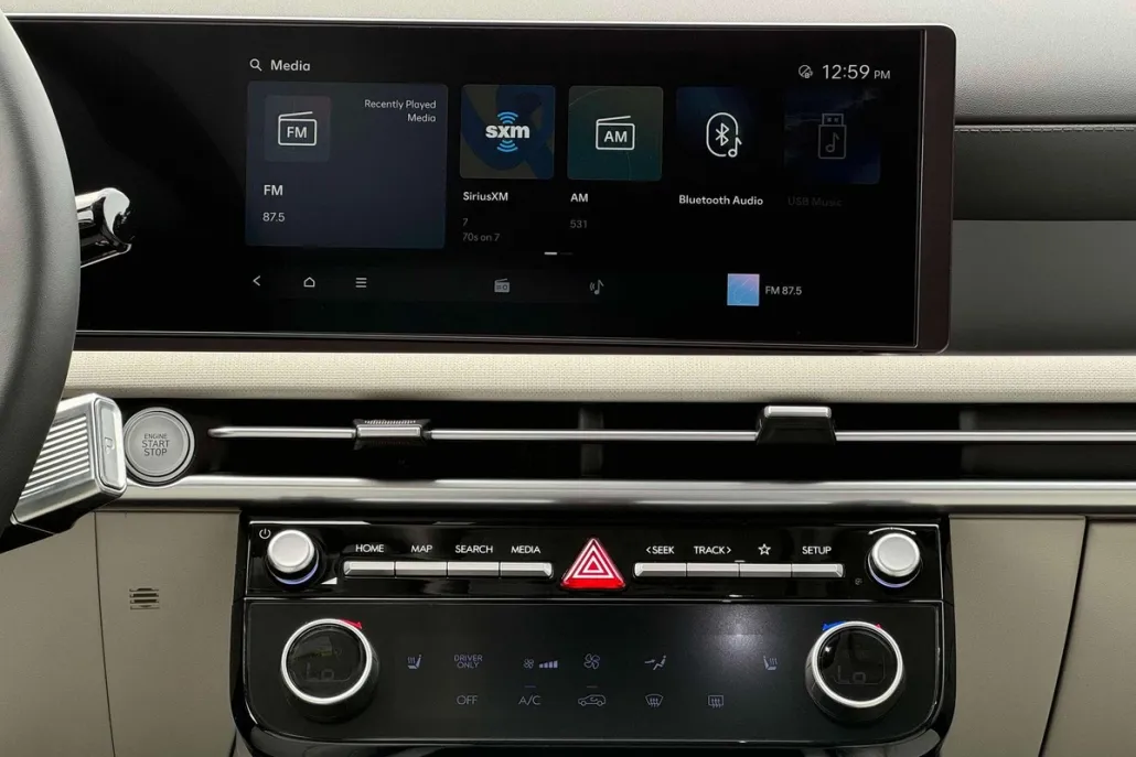 2025 Hyundai Tucson Hybrid SEL Convenience photo 1