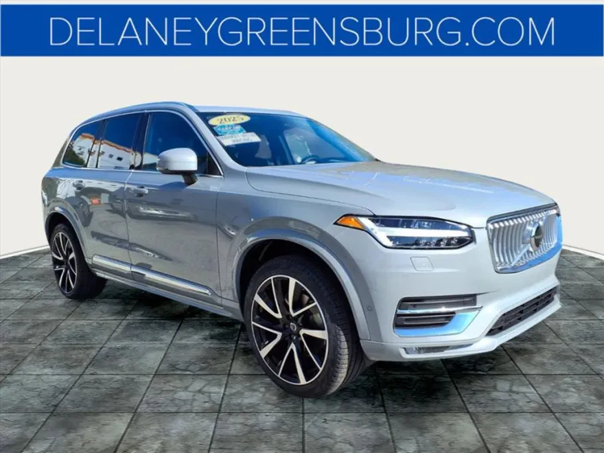 2025 Volvo XC90 B5 Plus photo 1