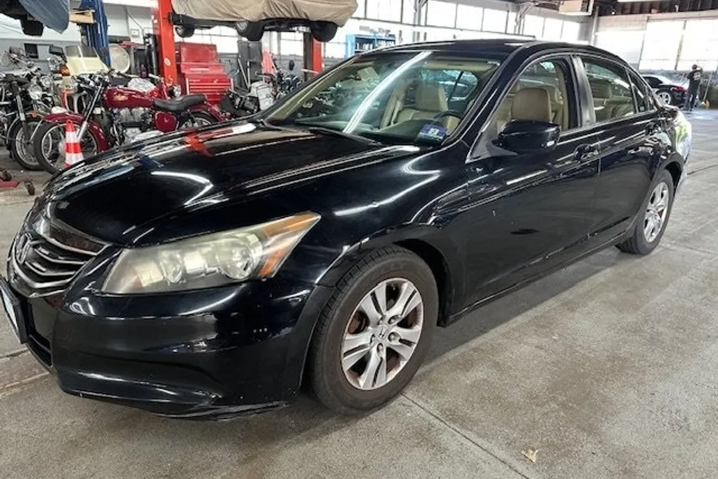 2011 Honda Accord SE photo 1