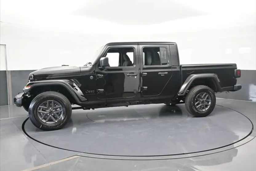 2025 Jeep Gladiator Sport S photo 1