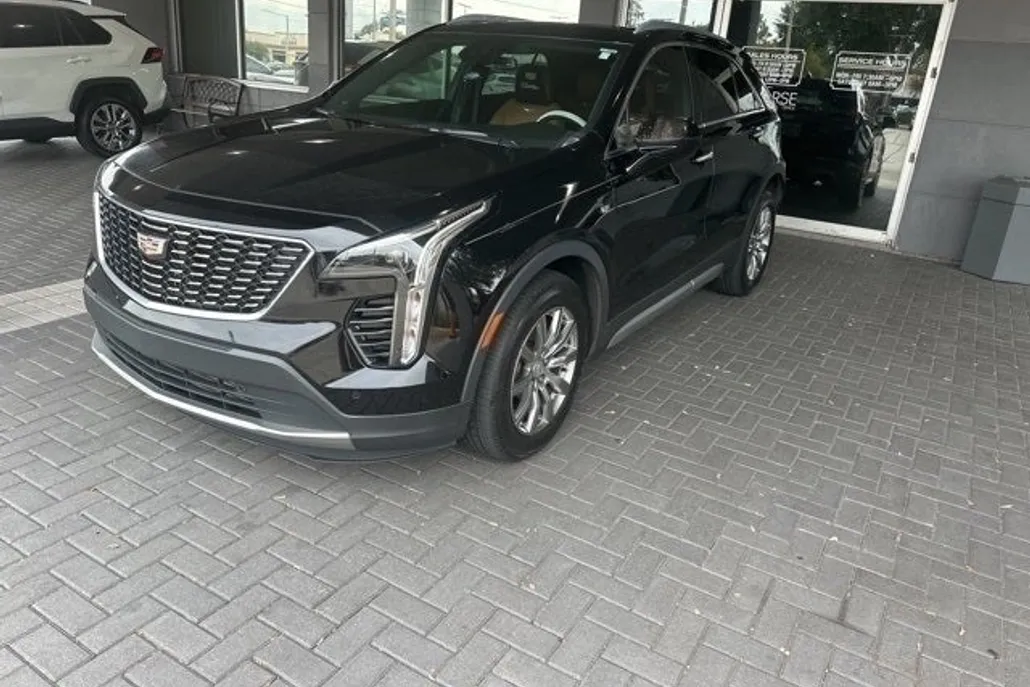 2019 Cadillac XT4 Premium Luxury photo 1
