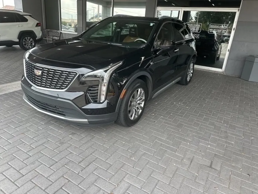 2019 Cadillac XT4 Premium Luxury photo 1