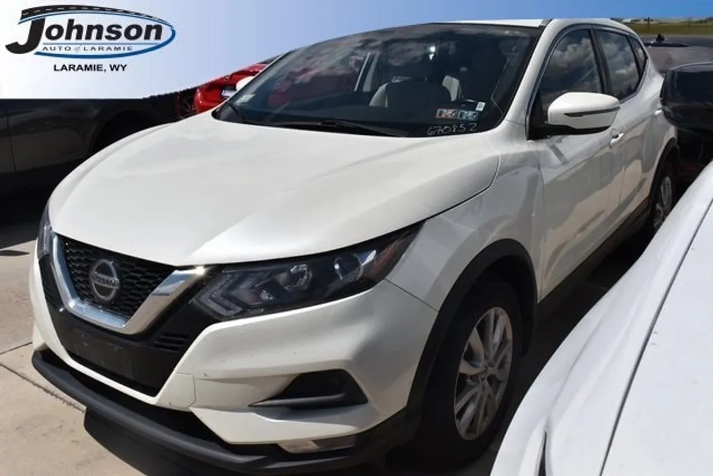 2021 Nissan Rogue Sport SV photo 1