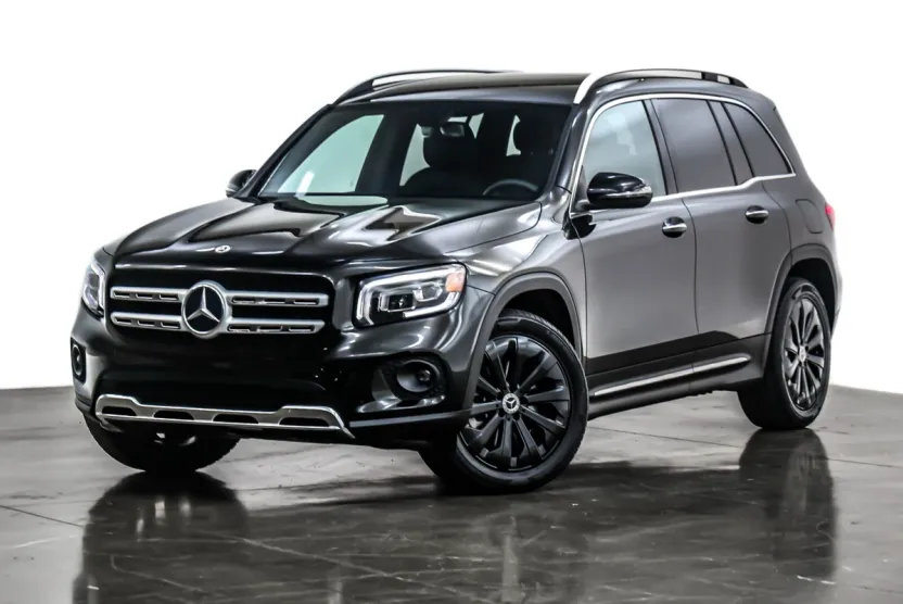 2023 Mercedes Benz GLB 250 photo 1
