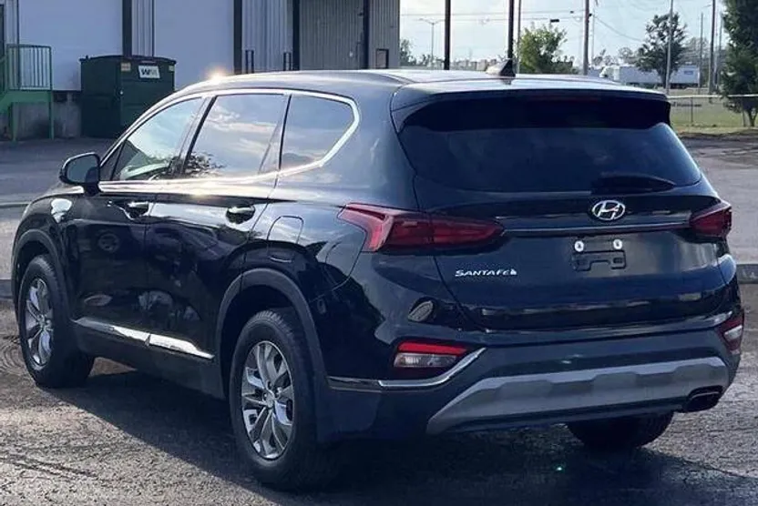 2019 Hyundai Santa Fe SEL photo 1