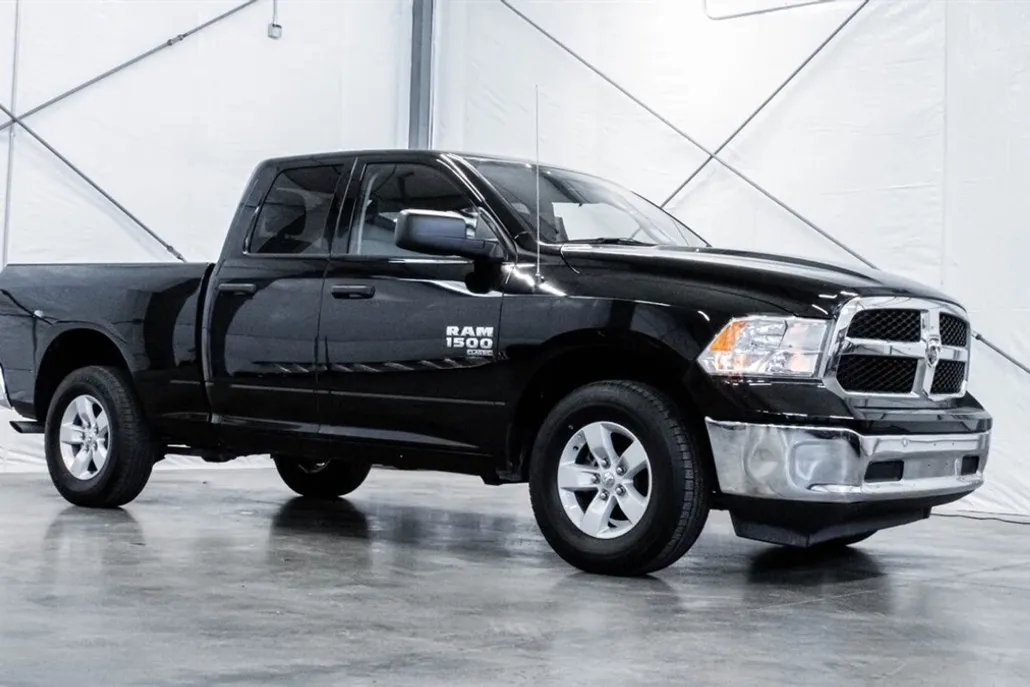 2024 Ram 1500 Classic SLT photo 1