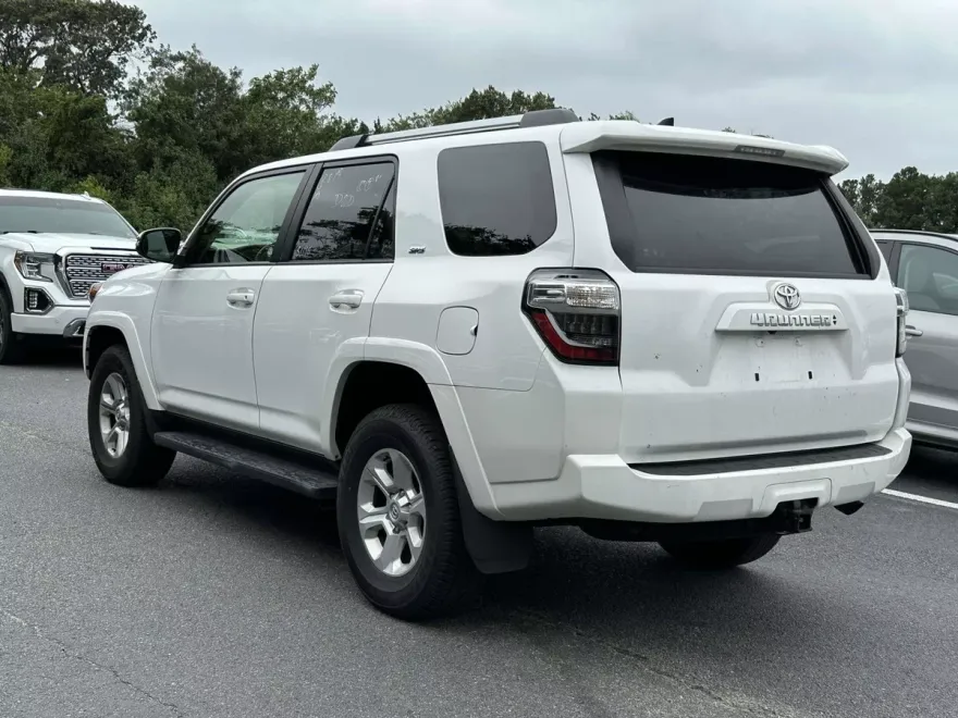 2024 Toyota 4Runner SR5 Premium photo 1