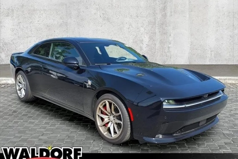 2025 Dodge Charger Scat Pack photo 1