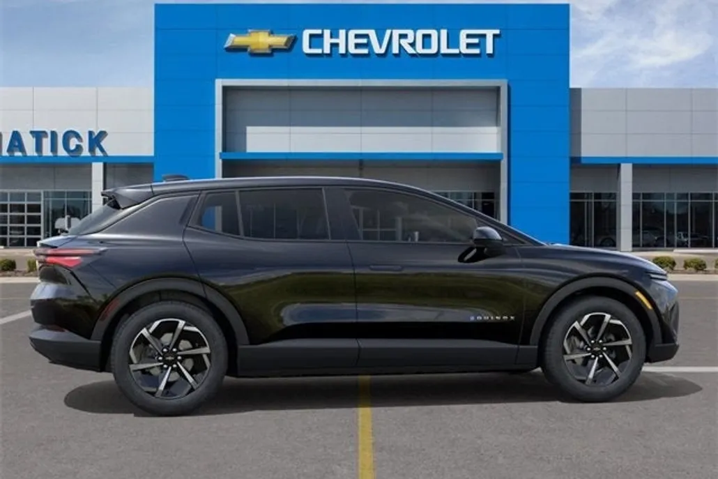 2026 Chevrolet Equinox EV 1LT photo 1