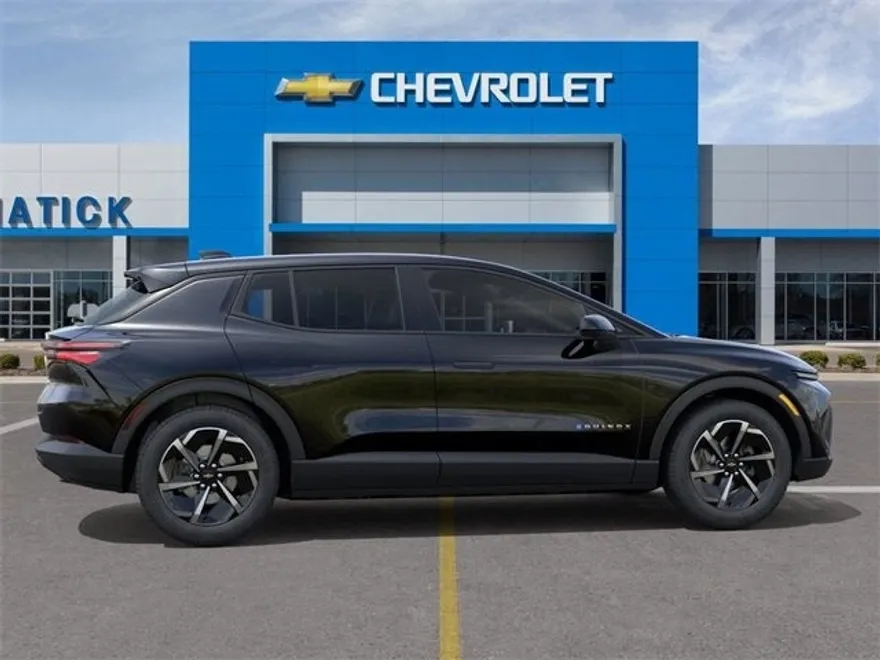 2026 Chevrolet Equinox EV 1LT photo 1
