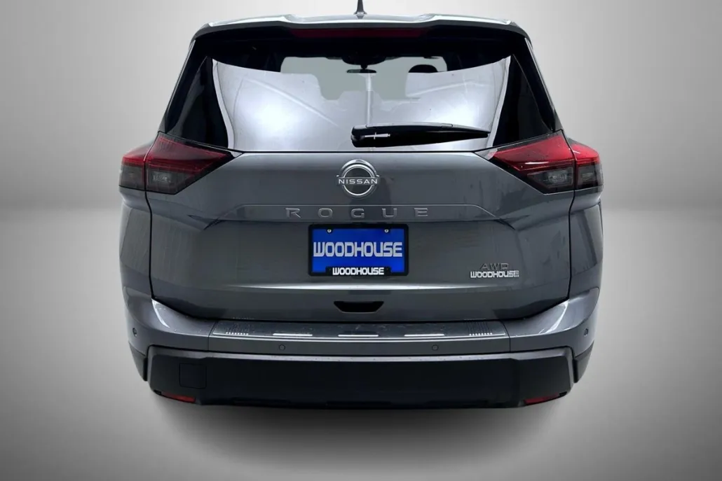2026 Nissan Rogue SV photo 1