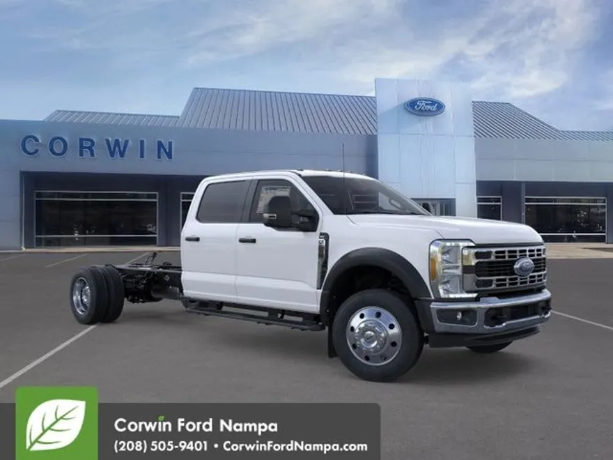 2025 Ford F-550 XLT photo 1